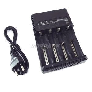 Универсальное зарядное устройство для 4-х аккум. 3.7В 26650, 18650 16340 14500 и др.(97128)